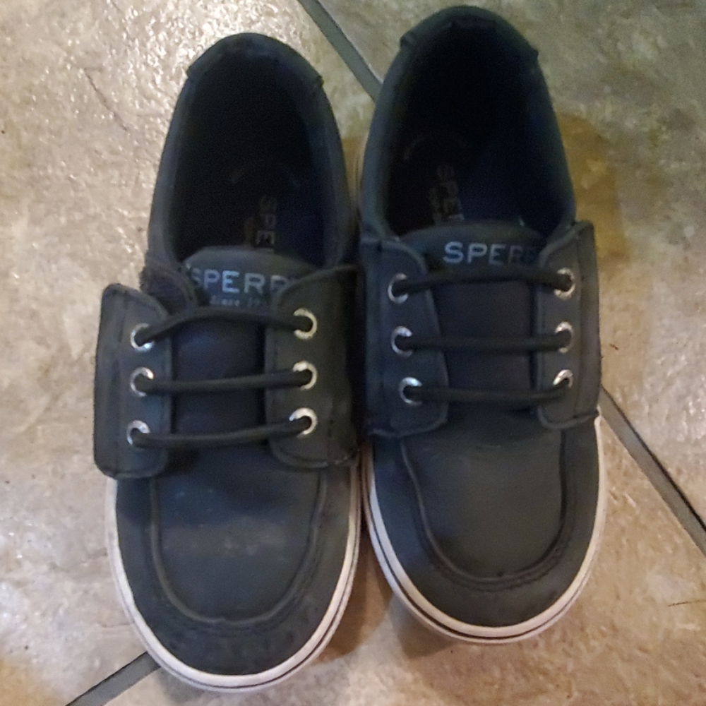 SIZE 10 SPERRY TODDLER SHOES!